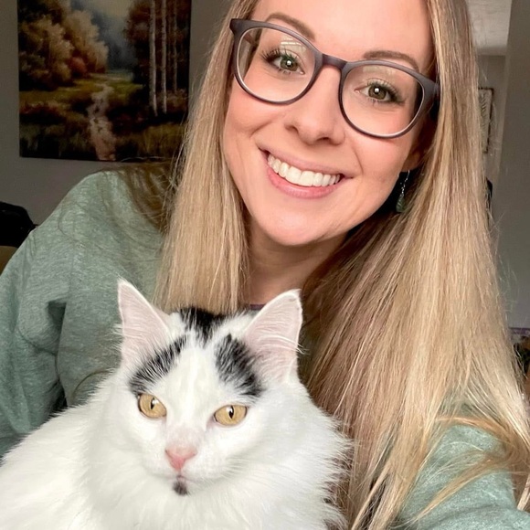 Meet your Posher, Jen - Picture 1 of 1